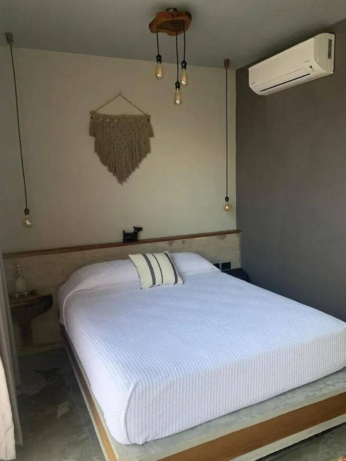 Ariche Tulum Hotel & Hostal